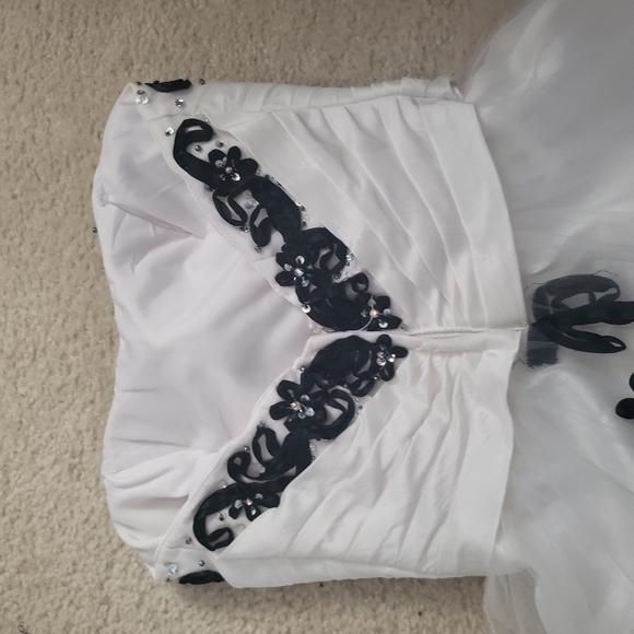 Youth Prom Dress - Picture 4 of 5